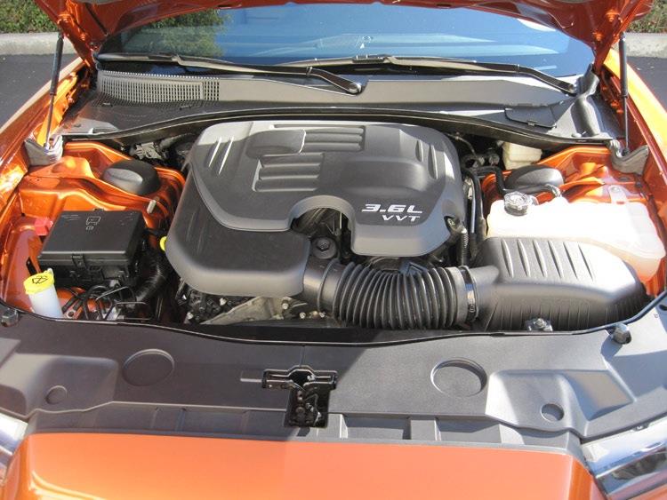 Filtre à Air K&N 33-2460 Lavable Haute Performance - Pour Chrysler 300, Dodge Charger/Challenger (2011-2019) Filtre Moteur Dodge Charger Challenger